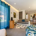 Au Petit Apartamento *